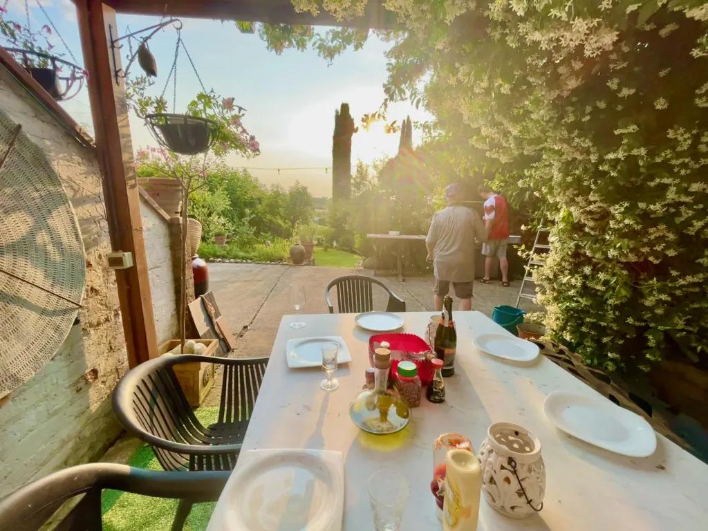 Outdoor Dining + BBQ