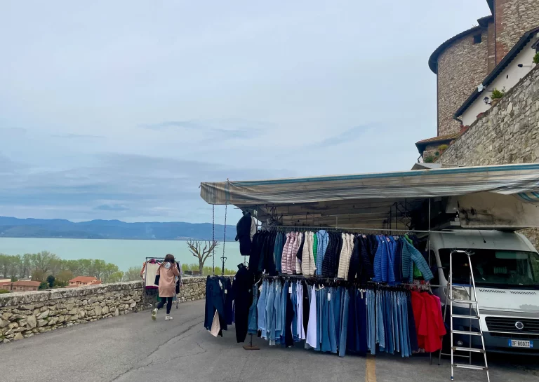 market-castiglione-del-lago-view
